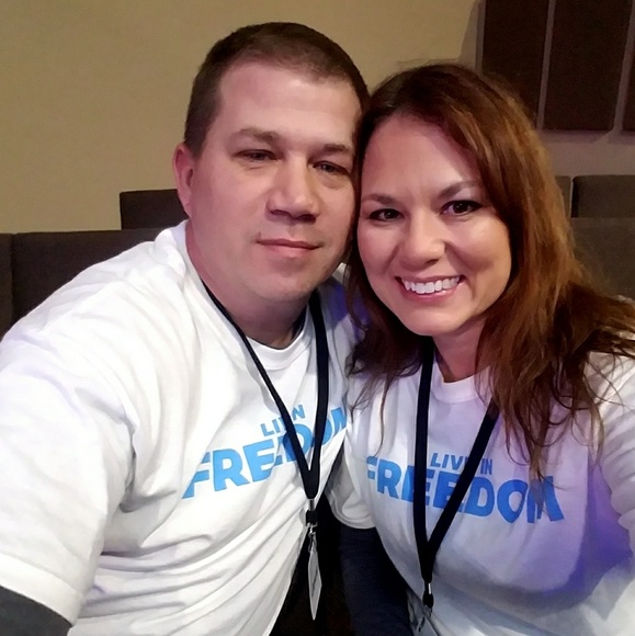 Meet your Posher, Christy - Picture 2 of 2